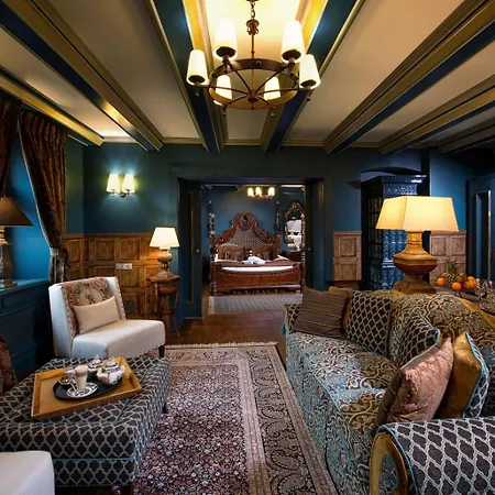 Ξενοδοχείο με διαμερίσματα Kanonicza 22 4*