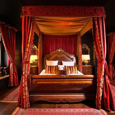 カノニキーザ 22 アパートホテル 4*