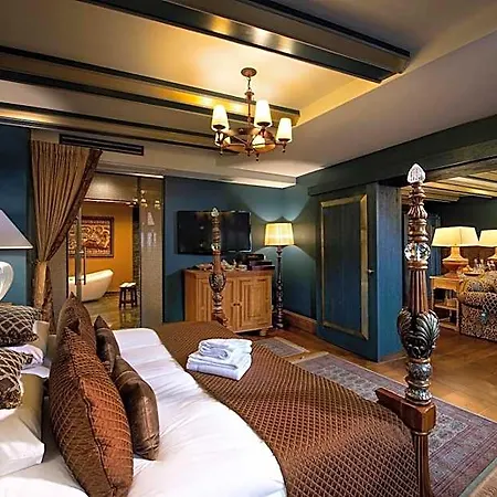 Apart Otel Kanonicza 22 Krakow