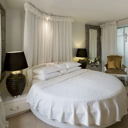 Ξενοδοχείο με διαμερίσματα Kanonicza 22 Krasków