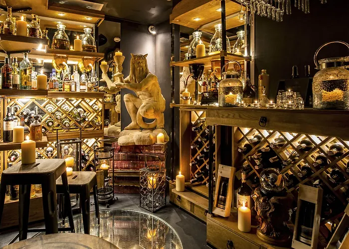 מלון דירות Kanonicza 22 4*