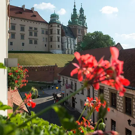 Kanonicza 22 Apart-hotel 4*