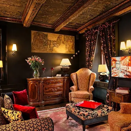 Kanonicza 22 Apart-hotel 4*